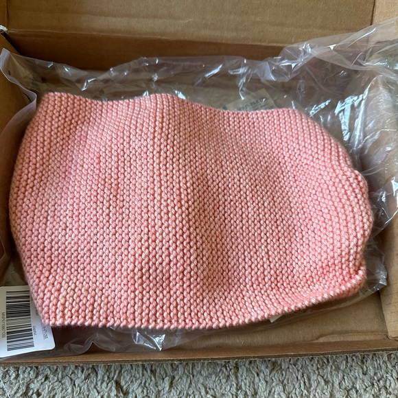 Misha&Puff adult Sledding scarf adult hand warmer in grape fruit color. - Picture 5 of 8